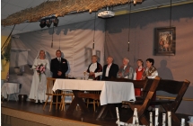 Błogosławieństwo młodych przed ślubem