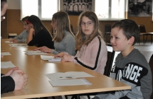 Przygotowywanie sie  uczniow do odpowiedzi w konkursie OTWP klas jeden-trzy