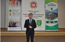 Przemowa Pana Wojta Ireneusz Augustyniaka, zyczyl powodzenia dziewczetom i chlopcom ze szkol  gminy Malanow w pisemnym konkursie OTWP