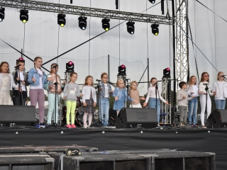 Zespool wokalny na scenie