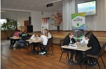 Trzy druzyny rozwiazujace konkurs