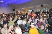 Publiczność zebrana na 32. Finale Wielkiej Orkiestry Świątecznej Pomocy 