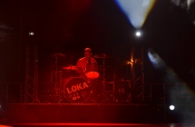 Perkusista zespołu LOKA