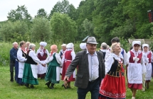 Członkowie zespołów podczas potańcówki 