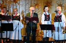 Występ zespołu ludowego 