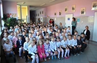1367846944_0_teatr-w-szkole-w-milaczewie